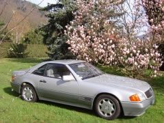 Louer une MERCEDES 300 SL de de 1990 (Photo 2)