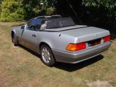 Louer une MERCEDES 300 SL de de 1990 (Photo 3)