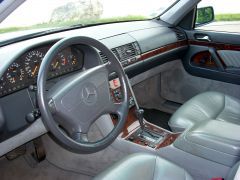 Louer une MERCEDES 320 SE de de 1991 (Photo 5)