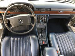 Louer une MERCEDES 450 SEL de de 1977 (Photo 5)