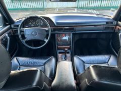 Louer une MERCEDES 560 SEL de de 1989 (Photo 4)