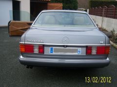 Louer une MERCEDES 560 de de 1987 (Photo 4)