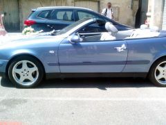 Louer une MERCEDES CLK W208  de de 1999 (Photo 4)