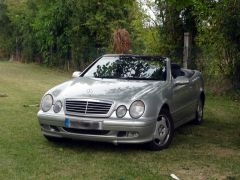 Louer une MERCEDES CLK de de 1998 (Photo 2)