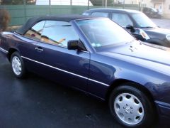 Louer une MERCEDES E200 de de 1994 (Photo 2)