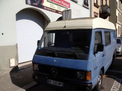 Louer une MERCEDES MB 100 de de 1989 (Photo 1)