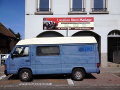 Louer une MERCEDES MB 100 de de 1989 (Photo 2)