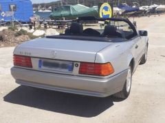 Louer une MERCEDES SL 320 de de 1994 (Photo 3)