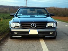 Louer une MERCEDES SL 500 R129 de de 1994 (Photo 2)