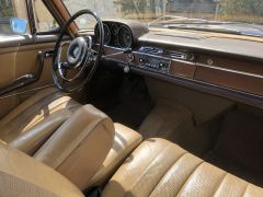 Louer une MERCEDES VP de de 1967 (Photo 3)
