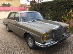 Louer une MERCEDES W108 de de 1971 (Photo 2)