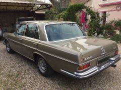 Louer une MERCEDES W108 de de 1971 (Photo 3)