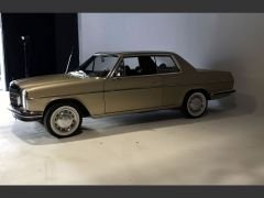 Louer une MERCEDES W114 280CE de de 1973 (Photo 3)