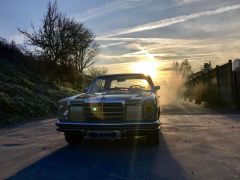 Louer une MERCEDES W114 280CE de de 1973 (Photo 5)