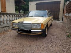 MERCEDES W123 200 (Photo 1)