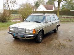 Louer une MERCEDES W123 300 TDT de de 1983 (Photo 2)