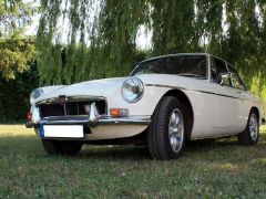 Louer une MG B GT de de 1973 (Photo 2)