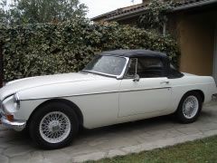 Louer une MG B de de 1965 (Photo 2)