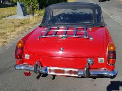 Louer une MG B de de 1970 (Photo 2)