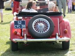 Louer une MG TD de de 1952 (Photo 3)