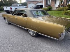 Louer une OLDSMOBILE 98 de de 1969 (Photo 3)