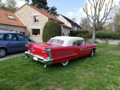 Louer une OLDSMOBILE Cabriolet 300 CV de de 1958 (Photo 2)