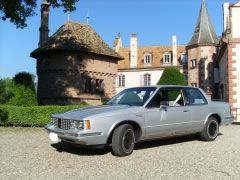 Louer une OLDSMOBILE Cutlass Ciera Brougham de de 1982 (Photo 3)