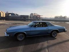 Louer une OLDSMOBILE Cutlass Suprême  de de 1974 (Photo 2)