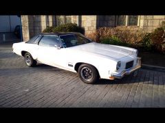 Louer une OLDSMOBILE Cutlass Supreme de de 1973 (Photo 1)