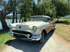 Louer une OLDSMOBILE Ninety Eight de 1955 (Photo 2)