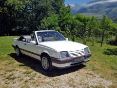 Louer une OPEL Ascona  de 1988 (Photo 1)