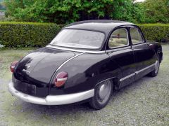 Louer une PANHARD Dyna Z12 de de 1958 (Photo 2)