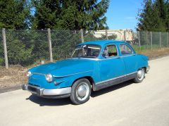 Louer une PANHARD PL 17 de 1961 (Photo 1)