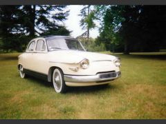 Louer une PANHARD PL 17 de de 1961 (Photo 1)