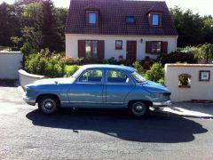 Louer une PANHARD PL 17 de de 1963 (Photo 3)