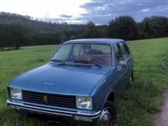 Louer une PEUGEOT 104 GL de de 1975 (Photo 1)