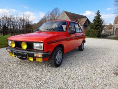 Louer une PEUGEOT 104 S de de 1982 (Photo 2)