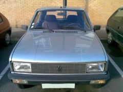 Louer une PEUGEOT 104 ZA de de 1982 (Photo 2)