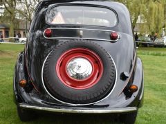 Louer une PEUGEOT 202 BH de de 1949 (Photo 5)