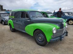 Louer une PEUGEOT 203  fourgonnette de de 1958 (Photo 1)