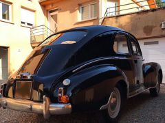 Louer une PEUGEOT 203 C de de 1952 (Photo 3)