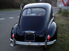 Louer une PEUGEOT 203 C de de 1958 (Photo 3)