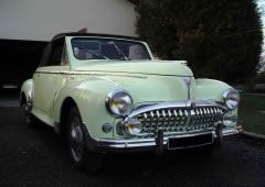 Louer une PEUGEOT 203 Cabriolet de de 1953 (Photo 1)