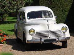 Louer une PEUGEOT 203 Familiale de de 1951 (Photo 3)