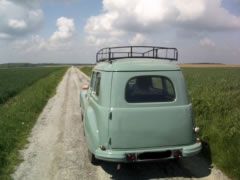 Louer une PEUGEOT 203 U6 de de 1954 (Photo 3)