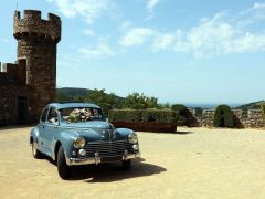 Louer une PEUGEOT 203 de de 1953 (Photo 3)