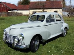 Louer une PEUGEOT 203 de de 1955 (Photo 1)