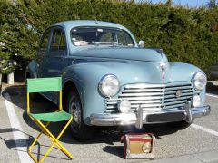 Louer une PEUGEOT 203 de de 1956 (Photo 2)