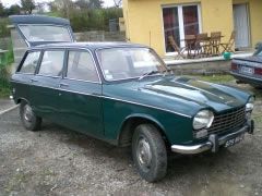 PEUGEOT 204 Break (Photo 1)