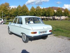 Louer une PEUGEOT 204 GL de de 1969 (Photo 4)